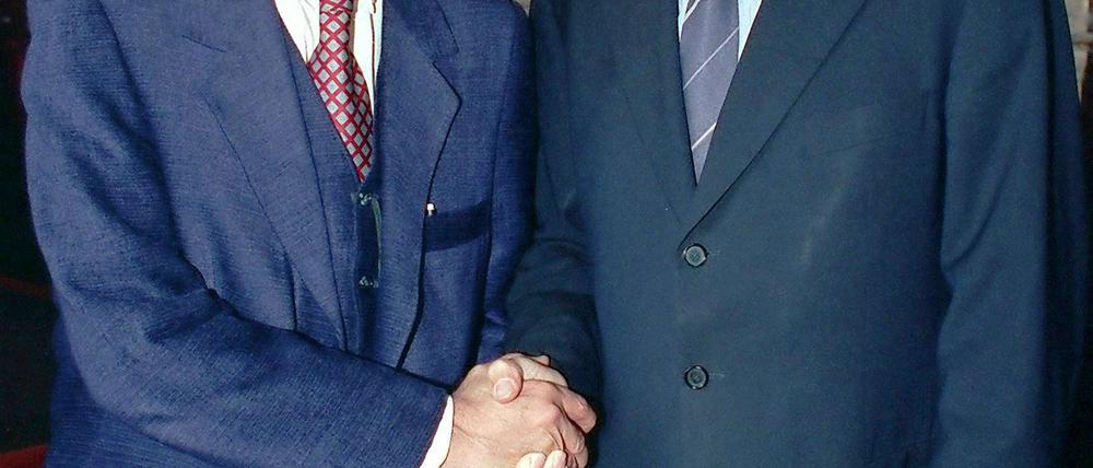 Ortwin Runde und Mahmut Doulatabadi, einem der bekanntesten iranischen Schriftsteller seiner Zeit.