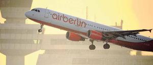 Von Berlin in die Welt. Die zweitgrößte deutsche Fluggesellschaft baut ihr Streckennetz weiter aus. Foto: dapd