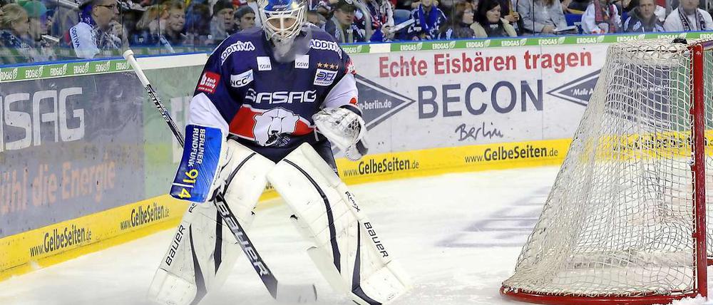 Auch Torhüter Rob Zepp konnte die Niederlage der Eisbären gegen Hamburg nicht verhindern.