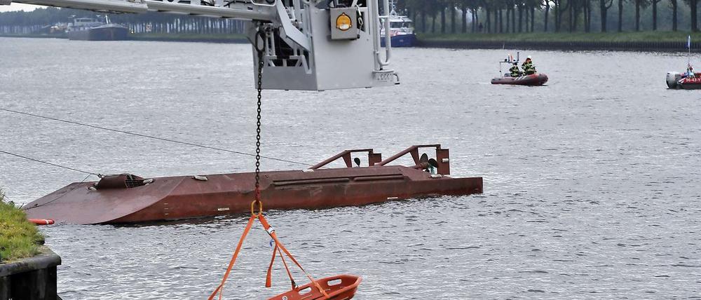Das Unglück ereignete sich auf dem Amsterdam-Rhein-Kanal zwischen den Ortschaften Breukelen und Nieuwer Ter Aar.
