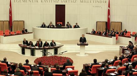 Bundespräsident Christian Wulff vor dem türkischen Parlament.