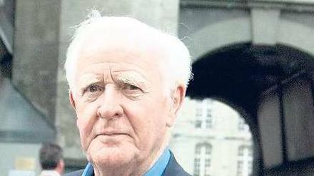 Fair geht vor. Der 79-jährige Schriftsteller John Le Carré. Foto: dpa-bildfunk