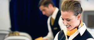 Flugbegleiter werden. Lufthansa sucht 1600 neue Mitarbeiter. Foto: dpa