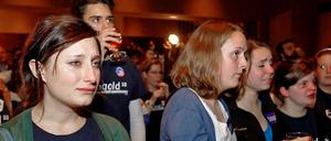 Enttäuschung bei den Anhängern der Demokraten. Die erwartbare Niederlage sitzt tief.