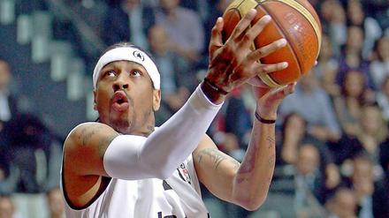 Äußerlich der Alte. Allerdings sucht Allen Iverson seine Form auf dem Feld.