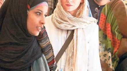 Undercover. Naomi Watts spielt die CIA-Agentin Valerie Plame. Sie wurde enttarnt, als ihr Mann, der Ex-Diplomat Joe Wilson (Sean Penn), Bushs Regierung öffentlich der Irakkriegslüge bezichtigte.