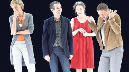 Viererbande. Sophie von Kessel, Ulrich Matthes, Maren Eggert und Norman Hacker spielen Schimmelpfennig.