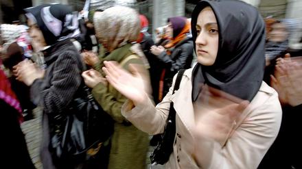 70 Prozent aller türkischen Frauen tragen ein Kopftuch.