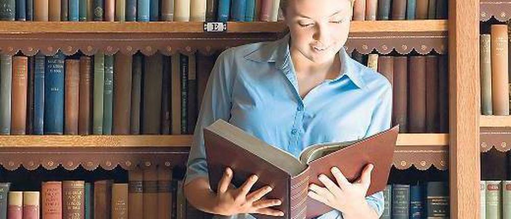 Neue Lektüre. Die Hermeneutik Hans-Georg Gadamers, die vor 50 Jahren erschien, erlebt in der gegenwärtigen Philosophie ein Comeback. Die Freie Universität widmete Gadamers Werk jetzt eine Tagung. Foto: Image Source/vario images