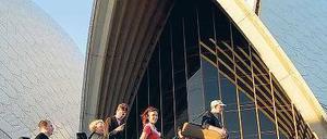 Höhepunkt der Reise. Philharmoniker auf dem Weg in Sydneys Oper. 