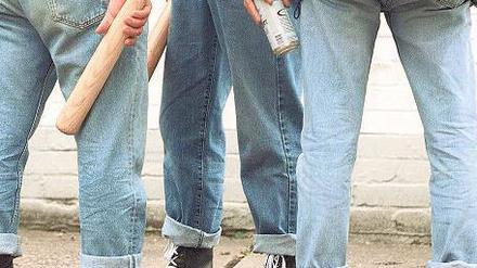 Zuschläger. Auf das Konto Rechter gehen Verletzungen, Beleidigungen – und seit 1990 mindestens 137 Tote. 