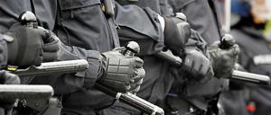 Über die Kennzeichnungspflicht für Polizisten wurde Jahrzehnte gestritten.