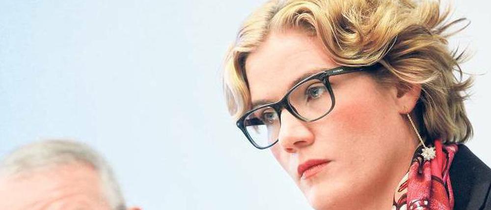 Frauenregiment. Yvonne Bauer übernimmt die Führung von ihrem Vater Heinz bei der Bauer Media Group.