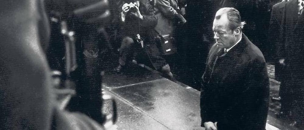 Symbol der Versöhnung. Willy Brandt kniet 1970 in Warschau nieder. Foto: dpa