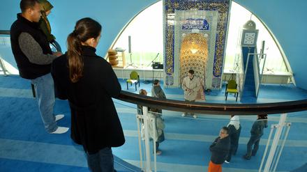 Die islamische Gemeinde in Deutschland informiert jährlich mit einem "Tag der offenen Moschee" über den Islam und die in Deutschland lebenden Muslime.