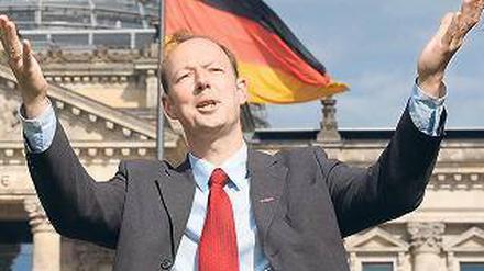 Heitere Sprüche, ernste Absichten. Martin Sonneborns Partei klagt.