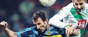 Damals obenauf. 2004 griff Werder mit Miroslav Klose (rechts) in der Champions League gegen Inter an. Heute geht es nur noch um einen versöhnlichen Abschied. 