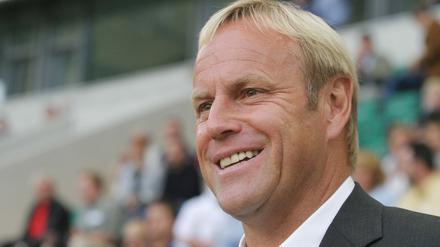Jürgen Röber in seiner Zeit als Trainer des VfL Wolfsburg.