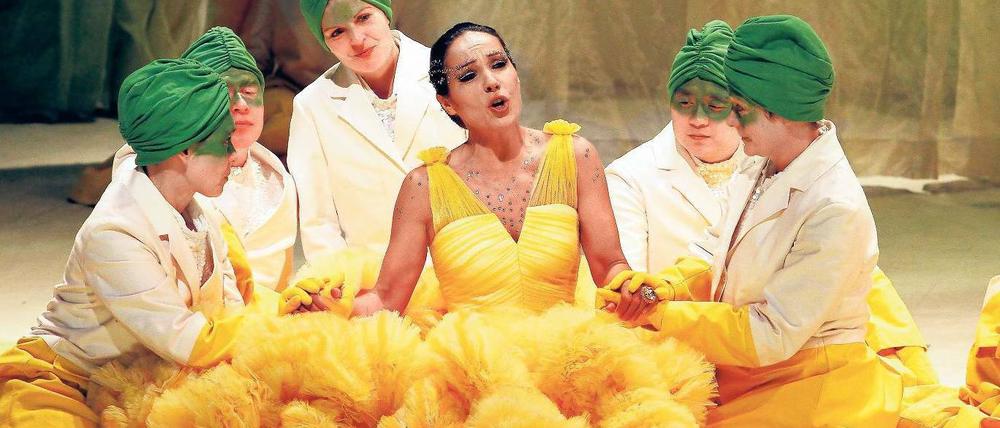 Tod durch Herzbruch. Beatrice Uria-Monzon als Didon in David Pountneys Berliner Inszenierung.