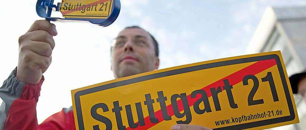 Da isser, der Wutbürger: Wegen der weitgehend bürgerlichen Proteste gegen Großprojekte wie "Stuttgart 21" kürte die Gesellschaft für deutsche Sprache den bis dato doch eher wenig bekannten Begriff zum deutschen Wort des Jahres.