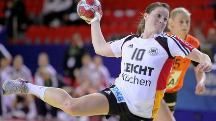 Anna Loerper hebt ab...