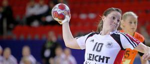 Anna Loerper hebt ab...