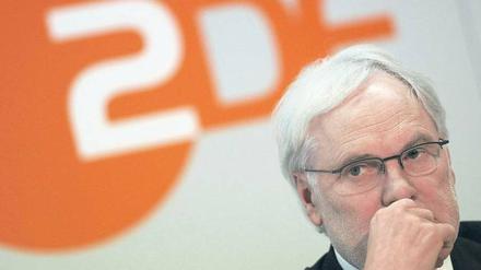 Ernste Miene, leise Hoffnung. ZDF-Intendant Markus Schächter wünscht sich, dass die nächste Ausgabe von „Wetten, dass...?“ im Februar 2011 mit dem Moderatorenpaar Thomas Gottschalk und Michelle Hunziker stattfindet. 