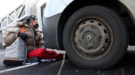 Seit Tagen blockieren Aktivisten Berliner Straßen und Autobahnen – und fordern, dass mehr für den Klimaschutz getan wird.