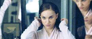 Wer ist die Beste? Für ihre Rolle als ehrgeizige Ballerina Nina erhielt Natalie Portman am Sonntag einen Golden Globe als beste Darstellerin. Ninas Tanz ist blutleer, sie soll wilder leben, sagt ihr Choreograf. „Black Swan“ kommt am Donnerstag ins Kino. 