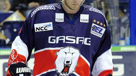 Florian Buschs Tor zum 1:3 kam zu spät. Die Eisbären blieben in Mannheim ohne Punktgewinn.