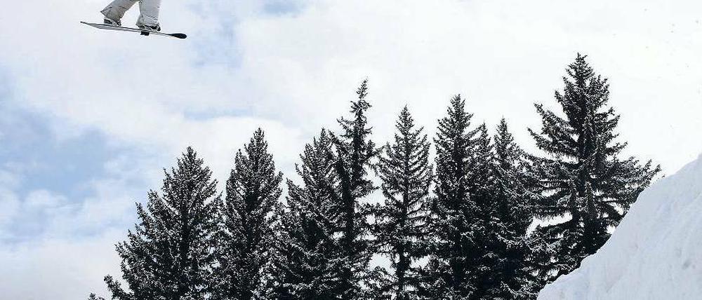 Große Sprünge. Mittermüllers Disziplin Slopestylefahren gilt zukunftsträchtig. Foto: AFP