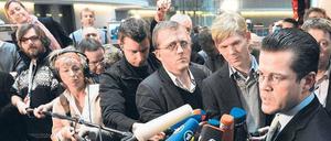 Riesen-Interesse: Minister Guttenberg steht am Mittwoch Rede und Antwort. 