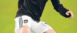 Diesmal in Weiß? Mario Götze darf auf sein zweites Länderspiel hoffen. Foto: dpa