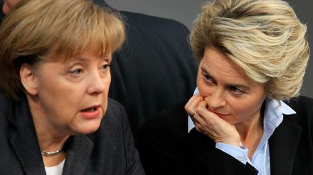 Bundeskanzlerin Angela Merkel und Arbeitsministerin Ursula von der Leyen.