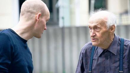 Auch die Krankheit bringt sprachlich Neues hervor. Arno Geiger und sein Vater August. 