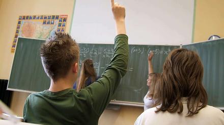 Schüler am Paulsen-Gymnasium in Steglitz während des Unterrichts.