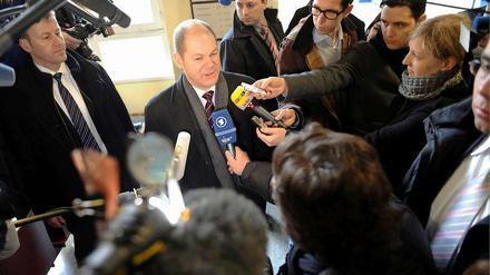 Sieger an der Elbe: Mit Olaf Scholz wird Hamburg wieder rot.