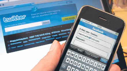 Im Netzwerk: Für Unternehmen und Freiberufler wird Social Media immer wichtiger.