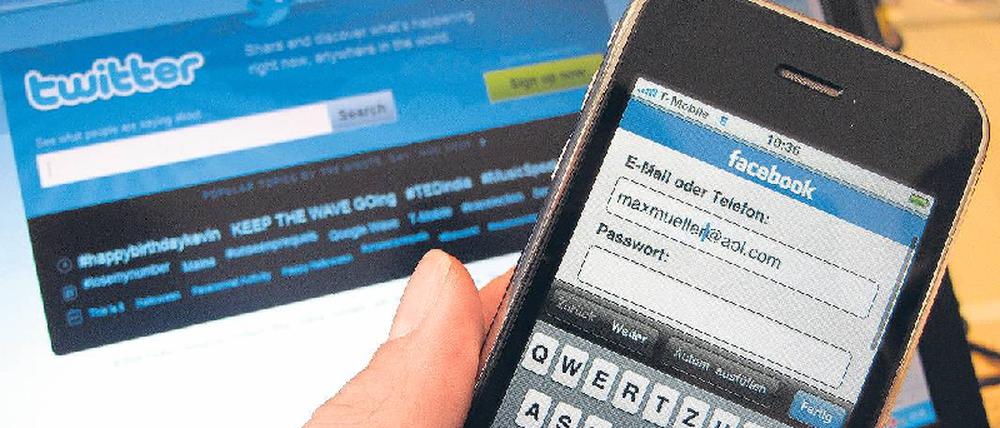 Im Netzwerk: Für Unternehmen und Freiberufler wird Social Media immer wichtiger.