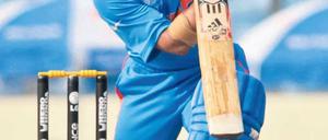 Ein letztes Mal ausholen. Indiens CricketStar Sachin Tendulkar will seine Karriere nach der Heim-WM beenden. Foto: Reuters