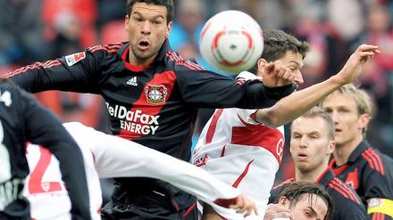 Am Sonntag gegen Stuttgart durfte Michael Ballack wieder mitmischen.