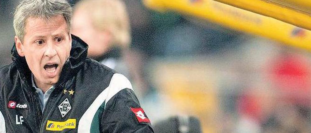 Fehler, Fehler, Fehler, und immer an die Tore denken. Lucien Favre arbeitet auch in Gladbach leidenschaftlich.