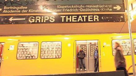Tatort U-Bahn. Im Bahnhof Hansaplatz schlug eine Gruppe Jugendlicher auf einen Obdachlosen ein. Es ist der dritte derartige Vorfall innerhalb von zehn Tagen. Foto: Peters