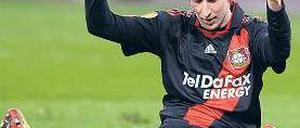 Platzverweis? Bayer 04 prüft eine Trennung von Sponsor Teldafax. Foto: dpa