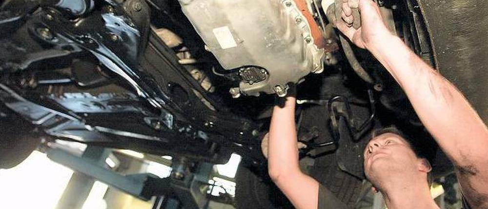 Wenn nichts mehr geht. Autofahrer haben Angst, das neue Benzin mit dem höheren Ethanolanteil zu tanken. Von Ökoplörre ist die Rede. Auch Experten sind nicht einer Meinung. Von tatsächlichen Schäden ist allerdings bisher nichts bekannt.