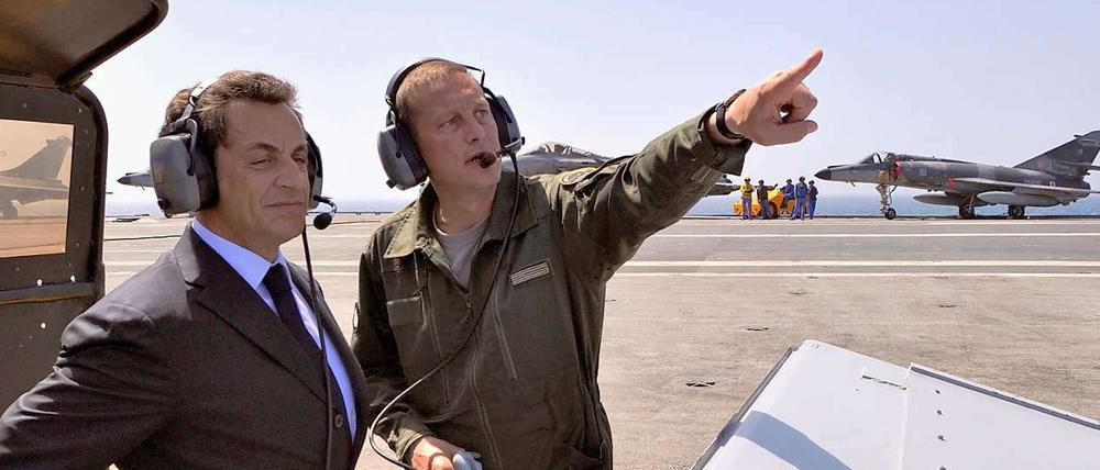 Feldherr. Frankreichs Präsident Nicolas Sarkozy während eines Besuchs auf dem französischen Flugzeugträger „Charles de Gaulle“.