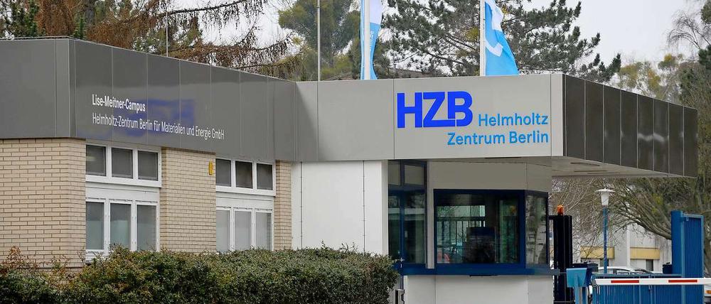 Eingang zum Helmholtz-Zentrum Berlin, das den Forschungsreaktor betreibt.
