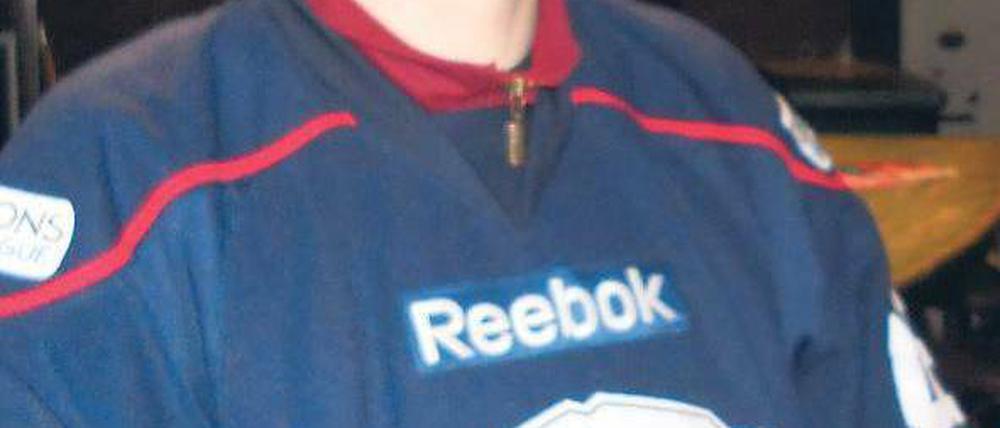 Der reisende Eisbär. Tim Schneck verfolgt sein Team quer durch Deutschland und Europa. 