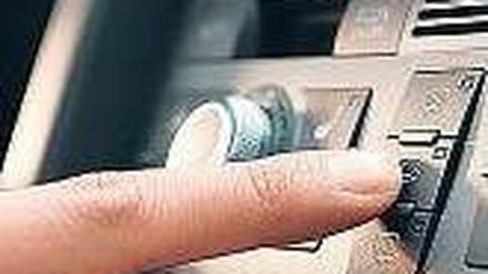 Kaltluft. Viele Autofahrer wissen nicht, womit sie kühlen. Foto: p-a/gms