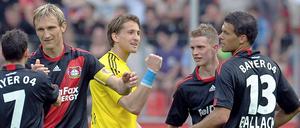 Bayer Leverkusen erfüllt die Pflichtaufgabe gegen Hoffenheim und hält das Titelrennen zumindest bis zum nächsten Wochenende offen. 